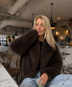 FENNA FLUFFY JACKET CHOCO