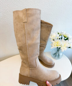 BEIGE BOOTS